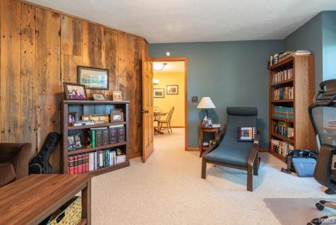 9002 E Agate Avenue Nashville IN 47448