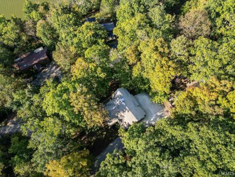 9002 E Agate Avenue Nashville IN 47448