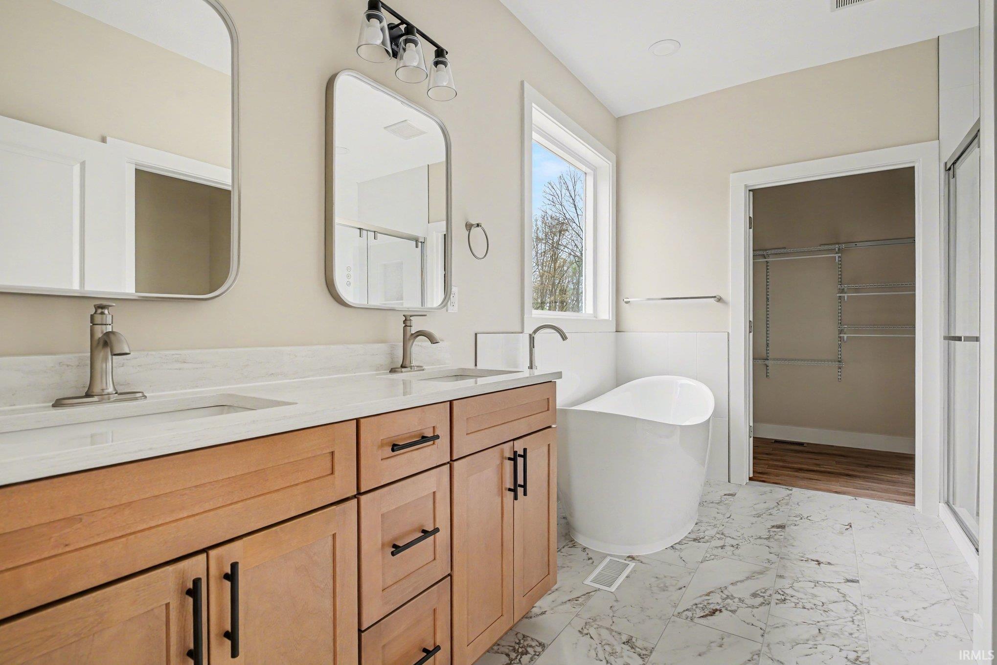 20470 Longboat Court Bristol IN 46507