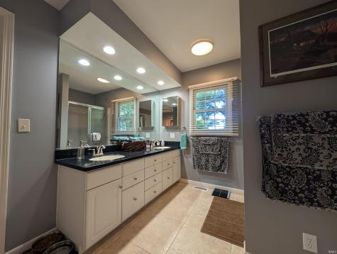 880 N Honeysuckle Lane Vincennes IN 47591