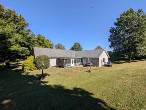 880 N Honeysuckle Lane Vincennes IN 47591