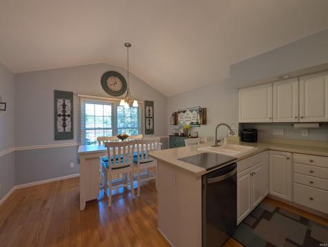 880 N Honeysuckle Lane Vincennes IN 47591