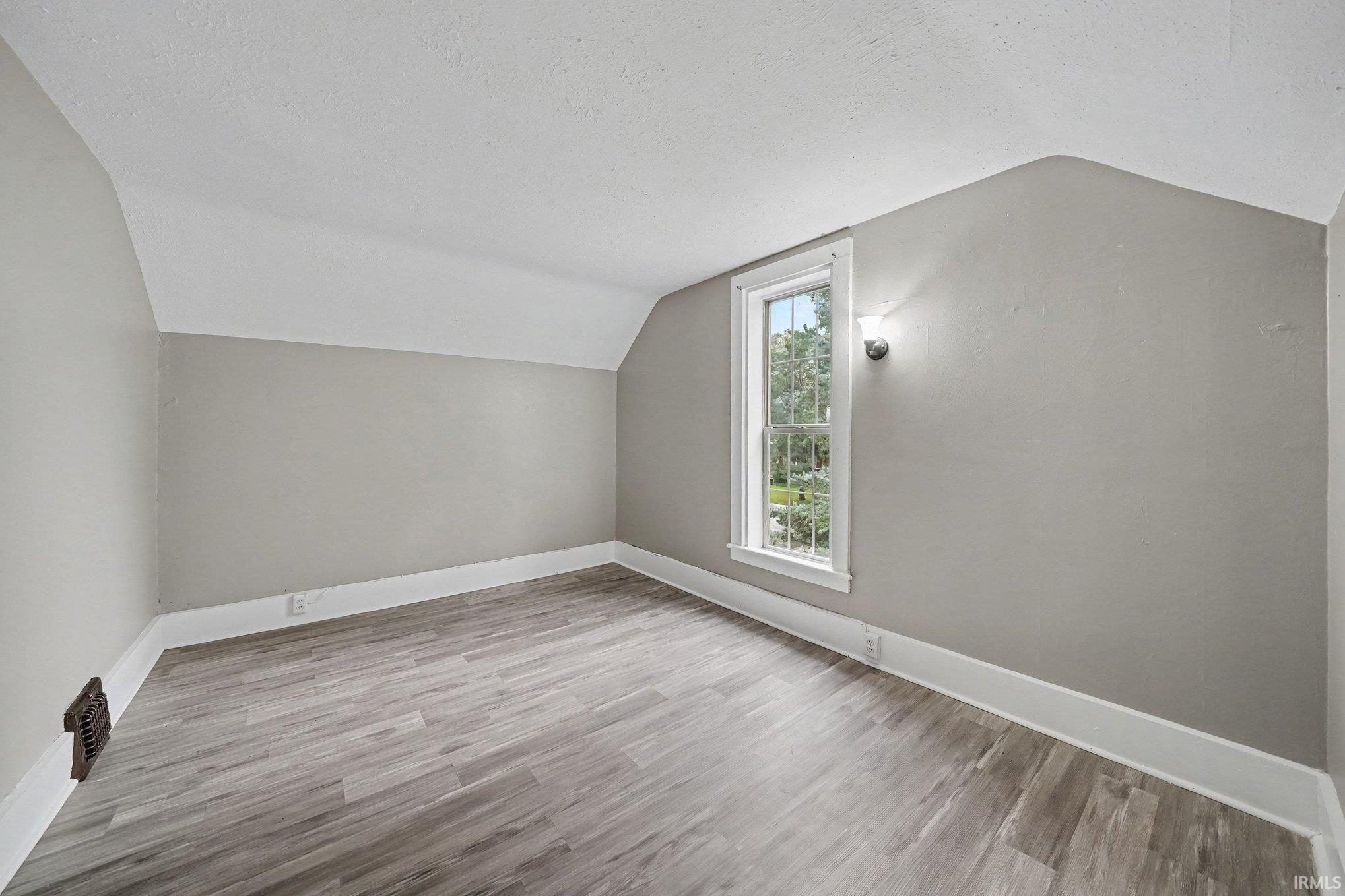 118 S 8th Street Goshen IN 46528