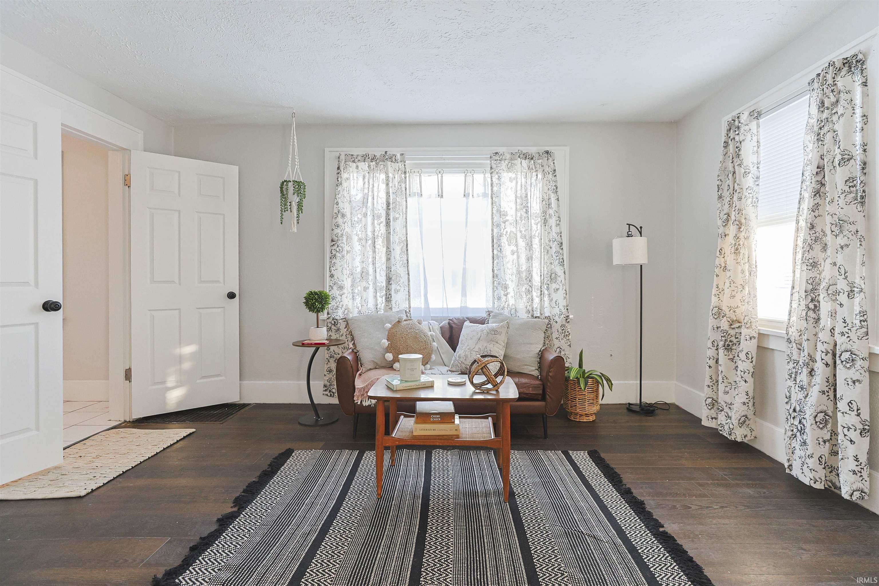 811 E Ewing Avenue South Bend IN 46613