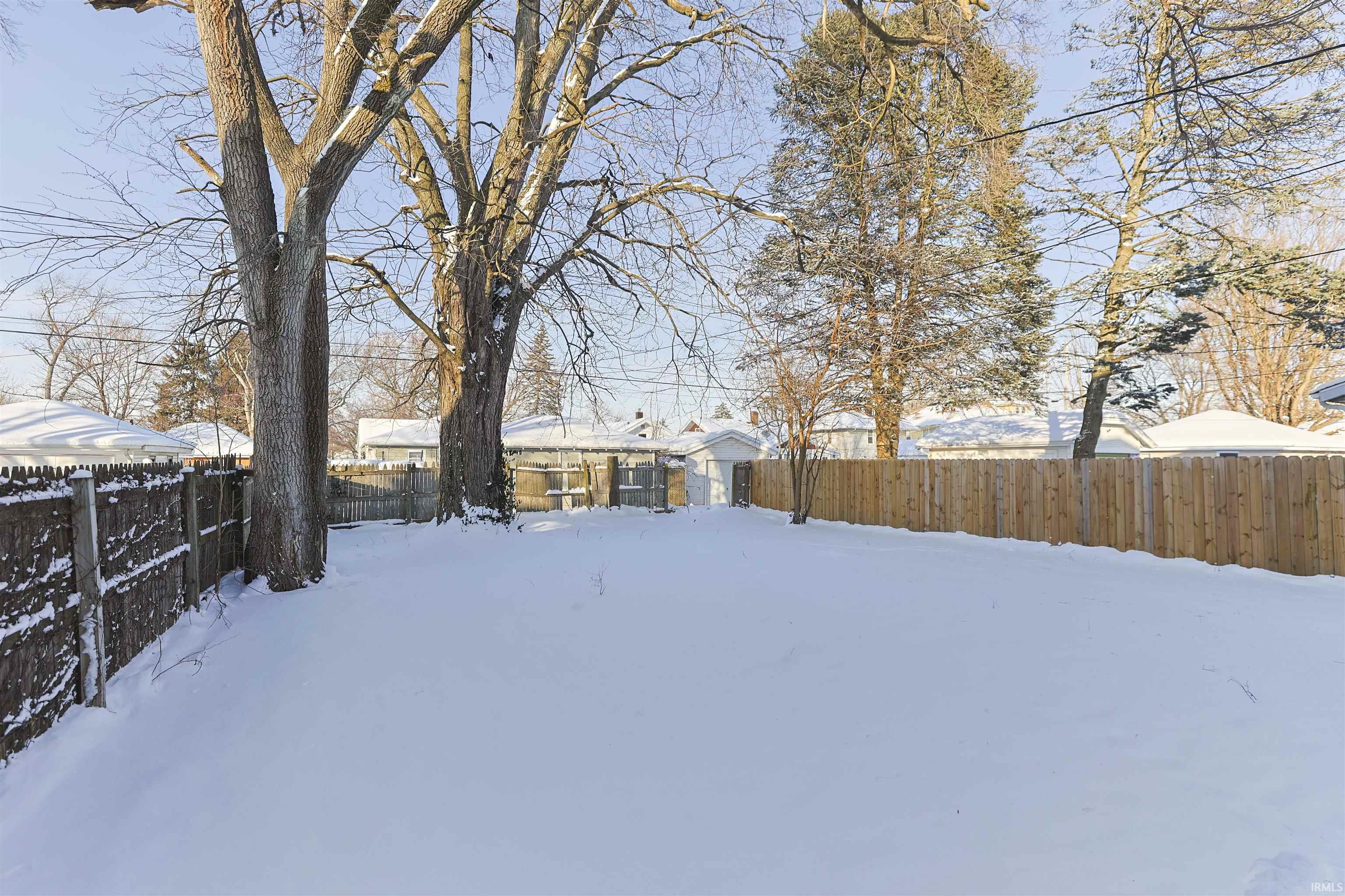 811 E Ewing Avenue South Bend IN 46613