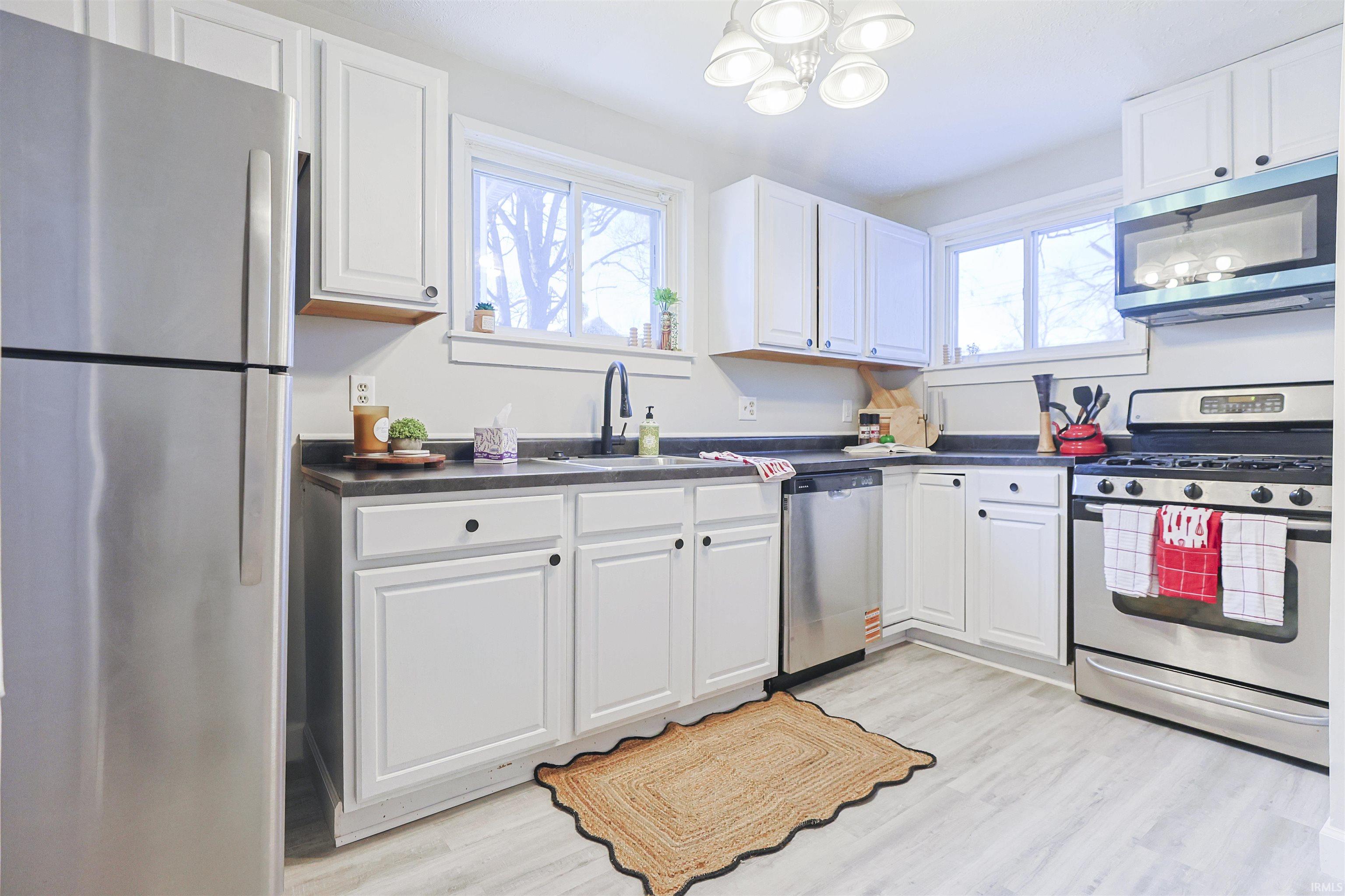 811 E Ewing Avenue South Bend IN 46613