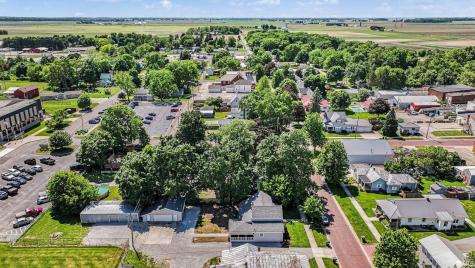 104 E Prairie Street Leesburg IN 46538