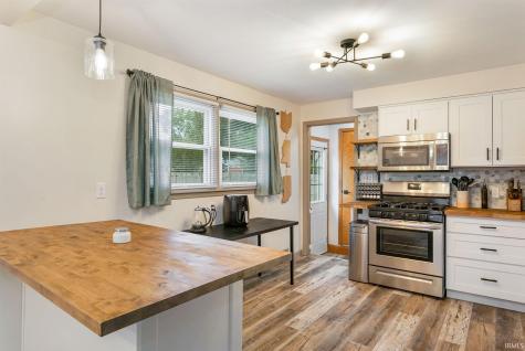 54525 28th Street South Bend IN 46635