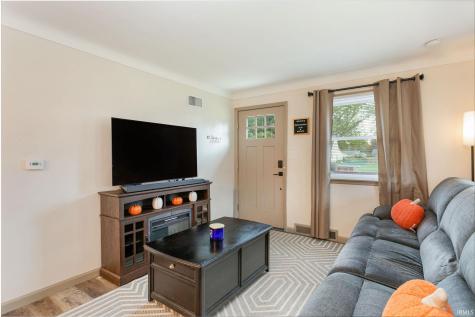 54525 28th Street South Bend IN 46635