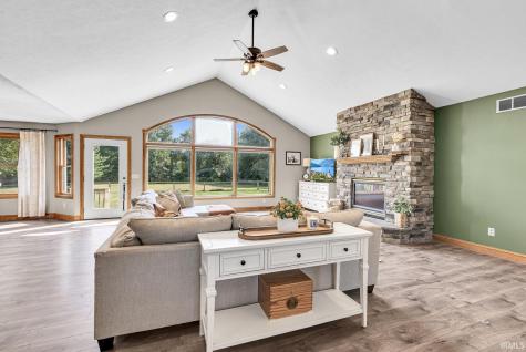 11881 Bluebird Trail Plymouth IN 46563