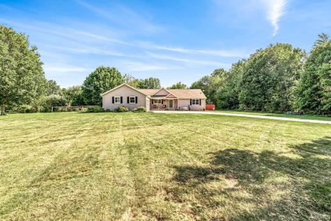 11881 Bluebird Trail Plymouth IN 46563