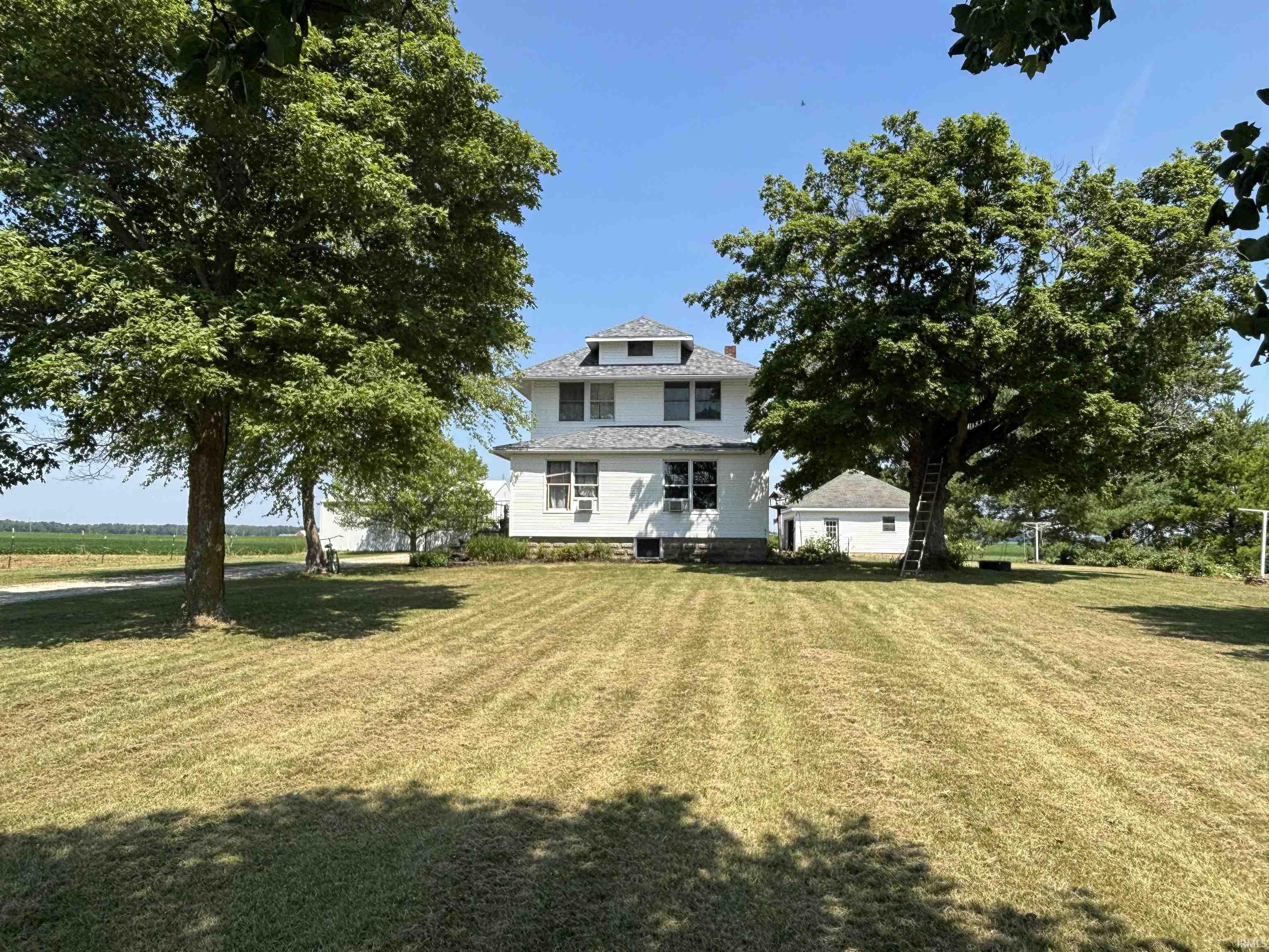 8703 N 100 E Road Huntington IN 46750