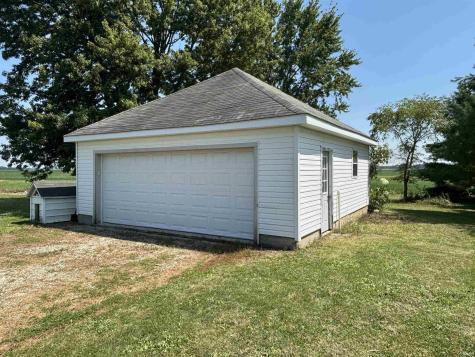 8703 N 100 E Road Huntington IN 46750
