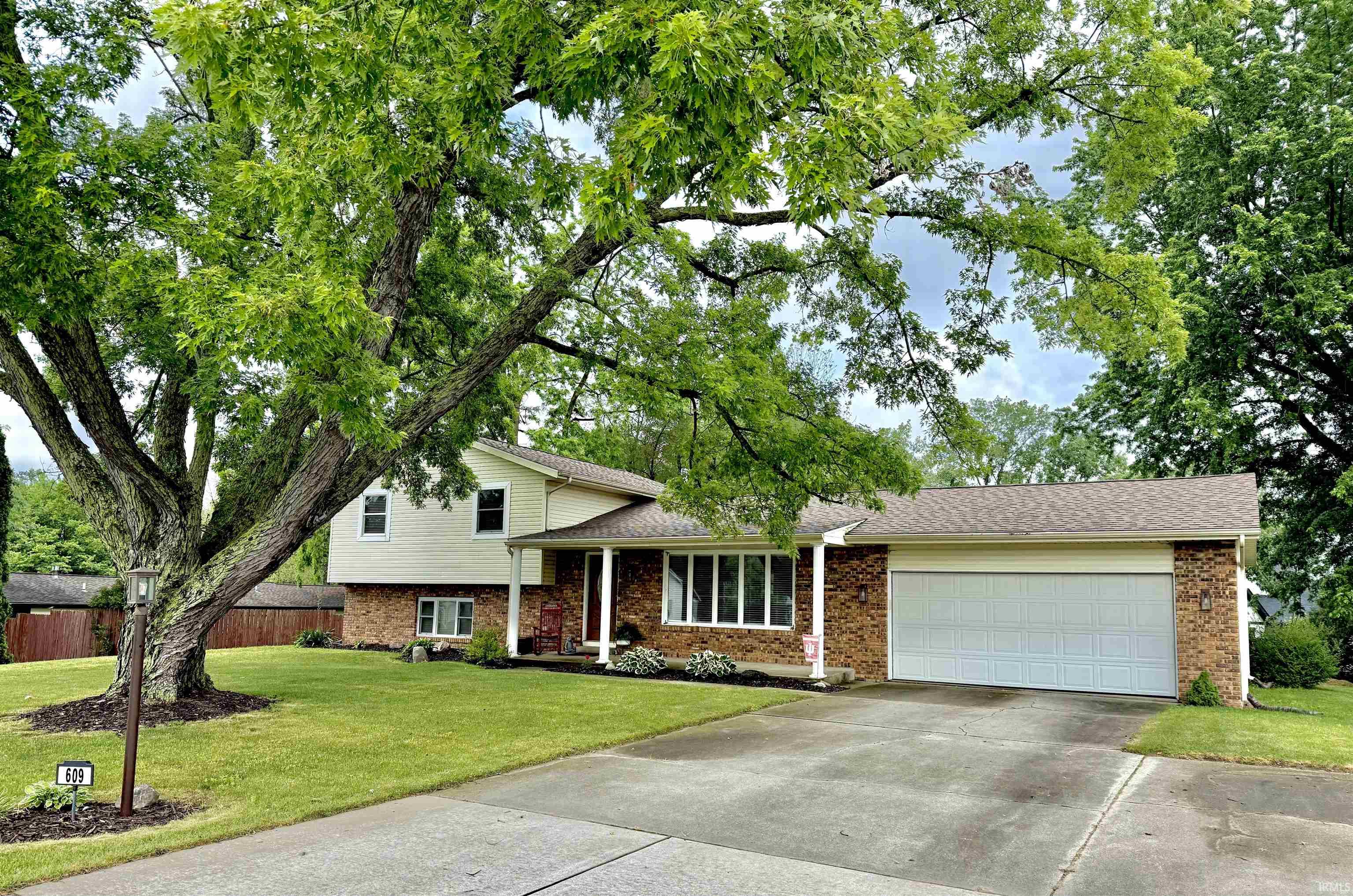609 Westlake Drive Middlebury IN 46540