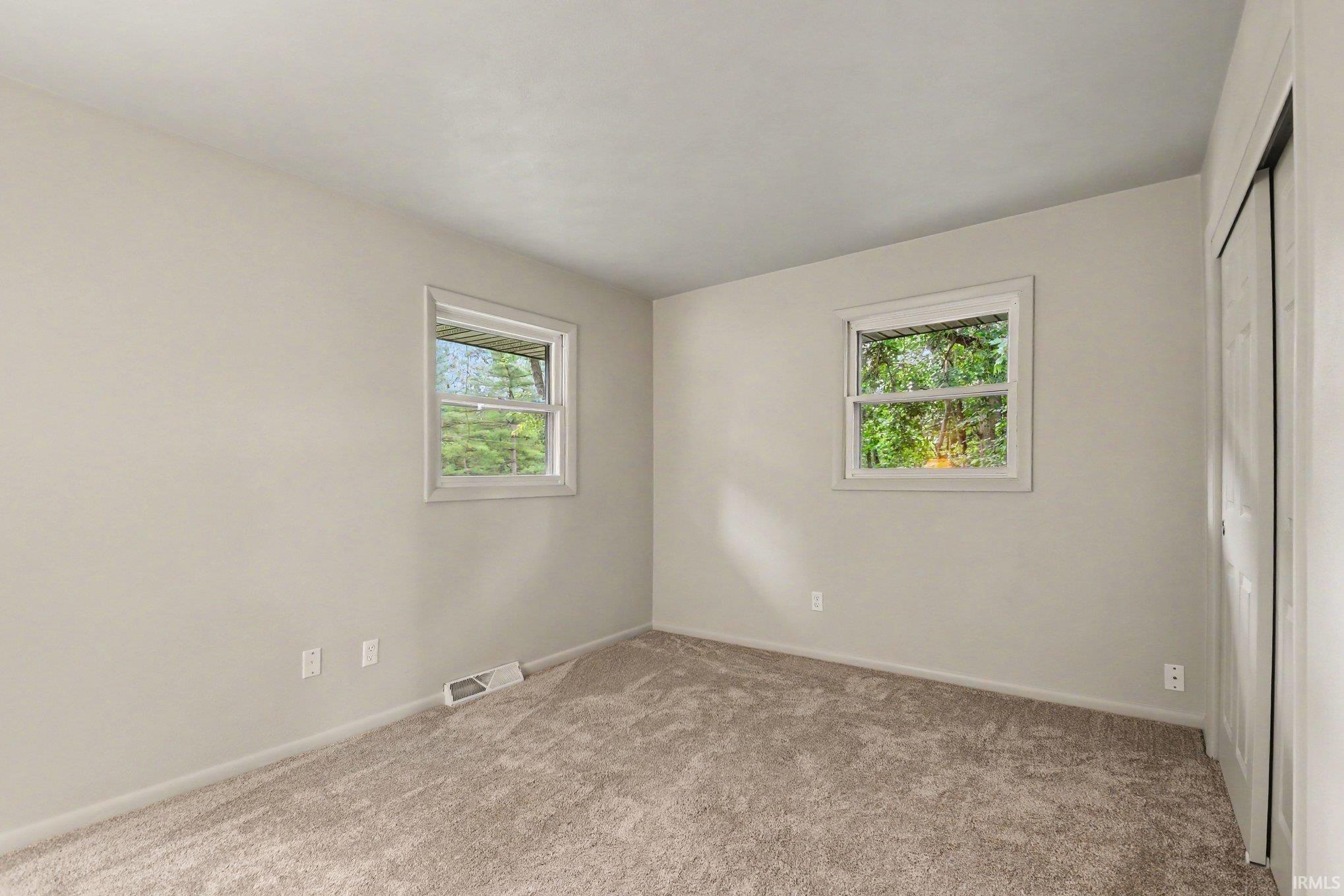 51205 Green Hill Drive South Bend IN 46628