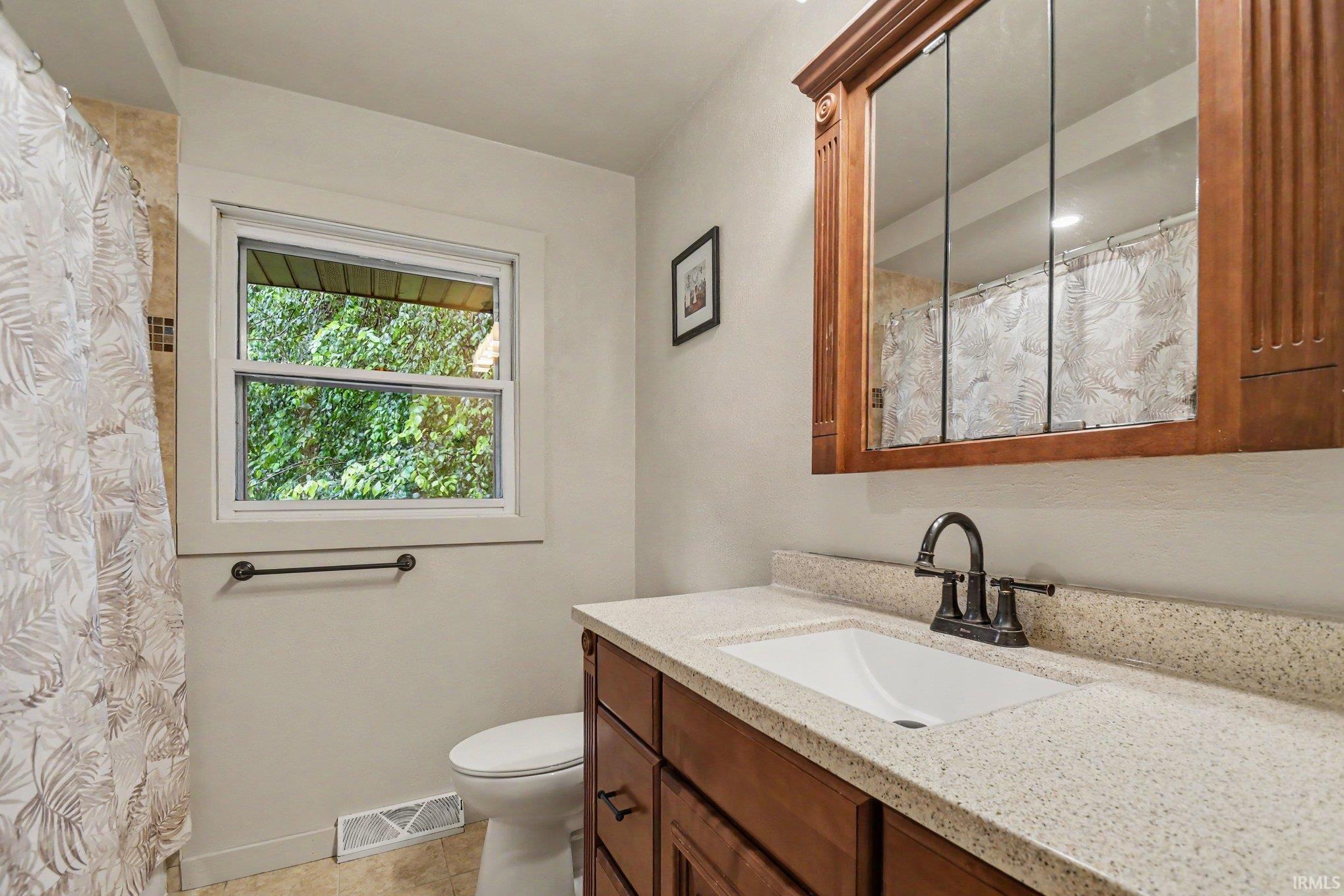 51205 Green Hill Drive South Bend IN 46628