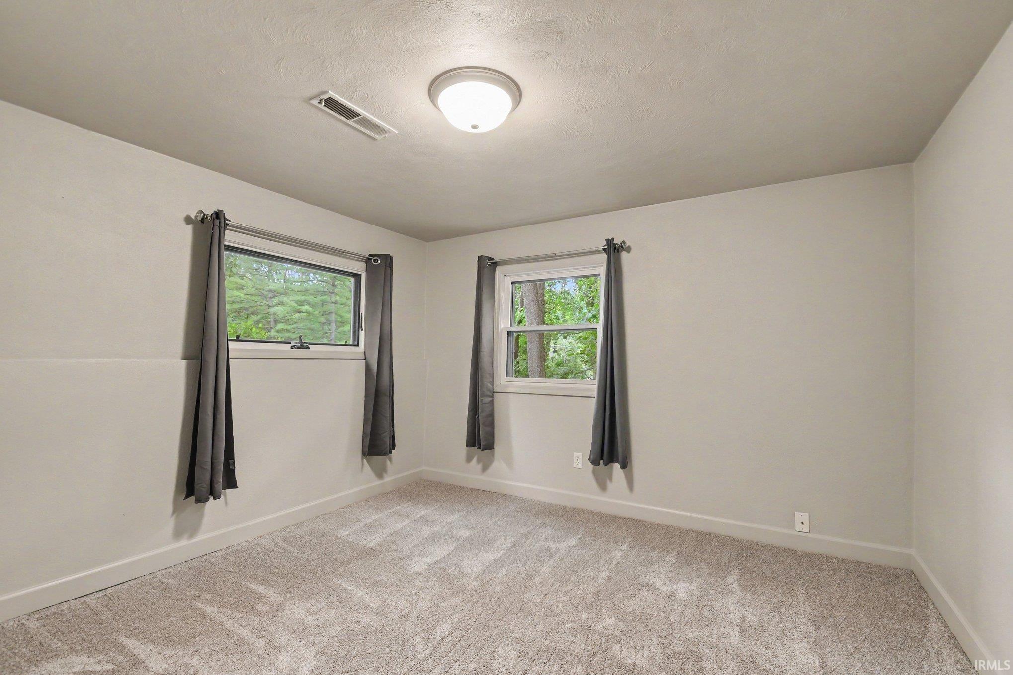 51205 Green Hill Drive South Bend IN 46628