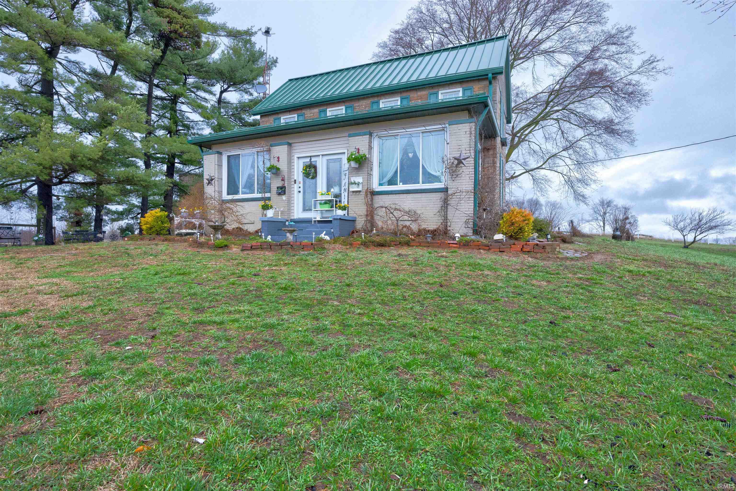 8229 S 950 W Owensville IN 47665