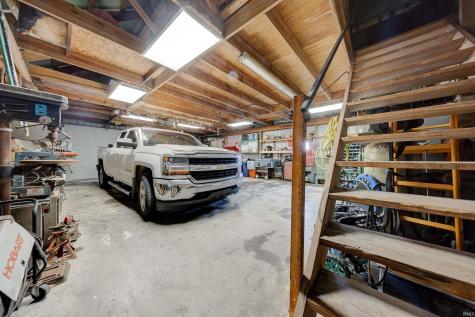 8229 S 950 W Owensville IN 47665