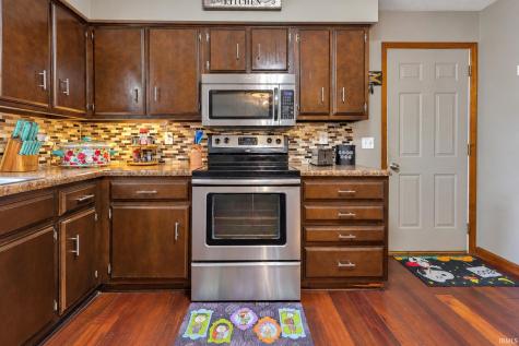 2514 Barbara Court Wadesville IN 47638