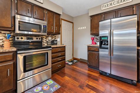 2514 Barbara Court Wadesville IN 47638
