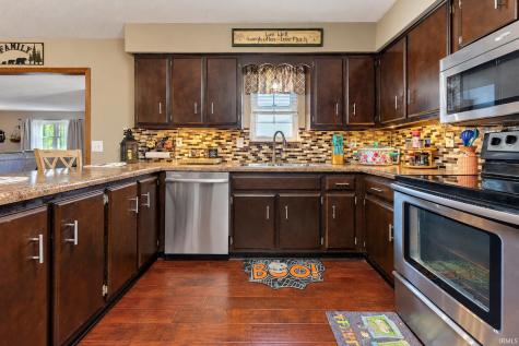 2514 Barbara Court Wadesville IN 47638