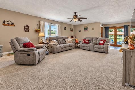 2514 Barbara Court Wadesville IN 47638
