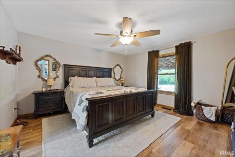 6658 N Memering Road Bicknell IN 47512