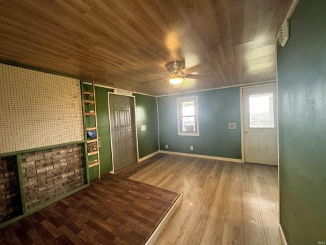 1195 Pine Road Plymouth IN 46563