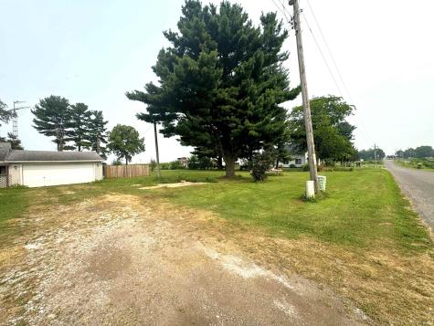 1195 Pine Road Plymouth IN 46563