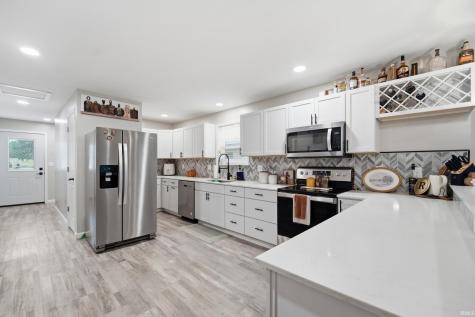 3273 N 700 W Delphi IN 46923