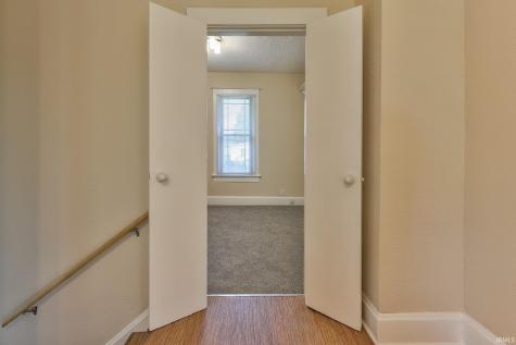 2043 E Riverside Drive Evansville IN 47714