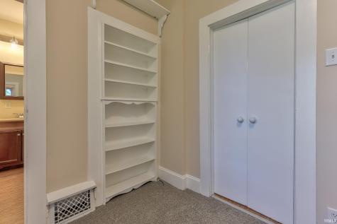 2043 E Riverside Drive Evansville IN 47714