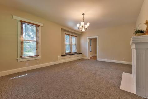 2043 E Riverside Drive Evansville IN 47714