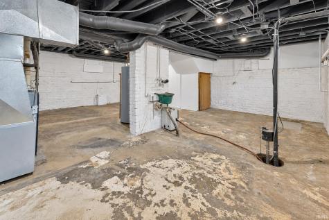 2043 E Riverside Drive Evansville IN 47714