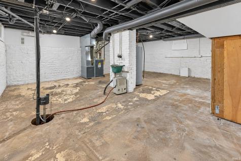 2043 E Riverside Drive Evansville IN 47714