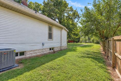 2043 E Riverside Drive Evansville IN 47714