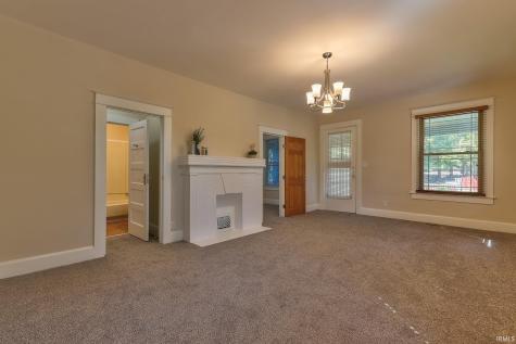 2043 E Riverside Drive Evansville IN 47714