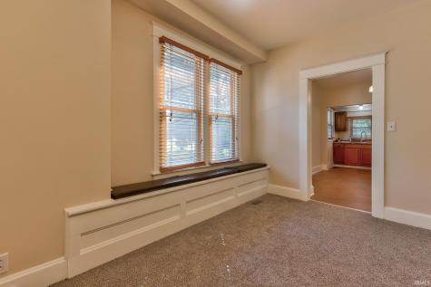 2043 E Riverside Drive Evansville IN 47714