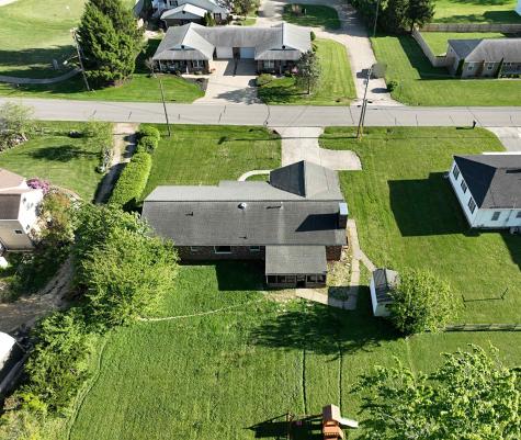 714 Brett Cabel Road Washington IN 47501