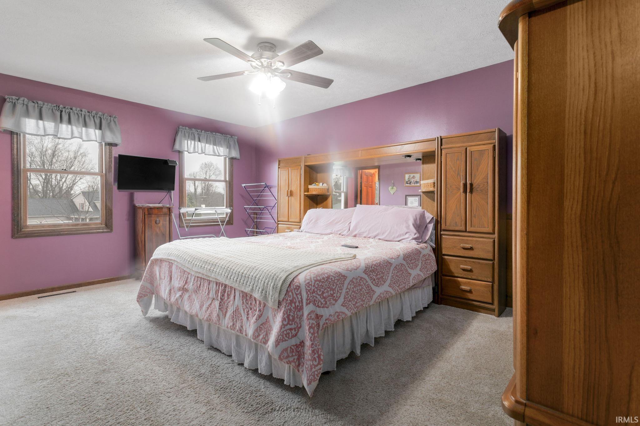 59600 Saturn Court South Bend IN 46614