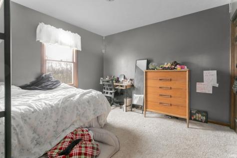 59600 Saturn Court South Bend IN 46614