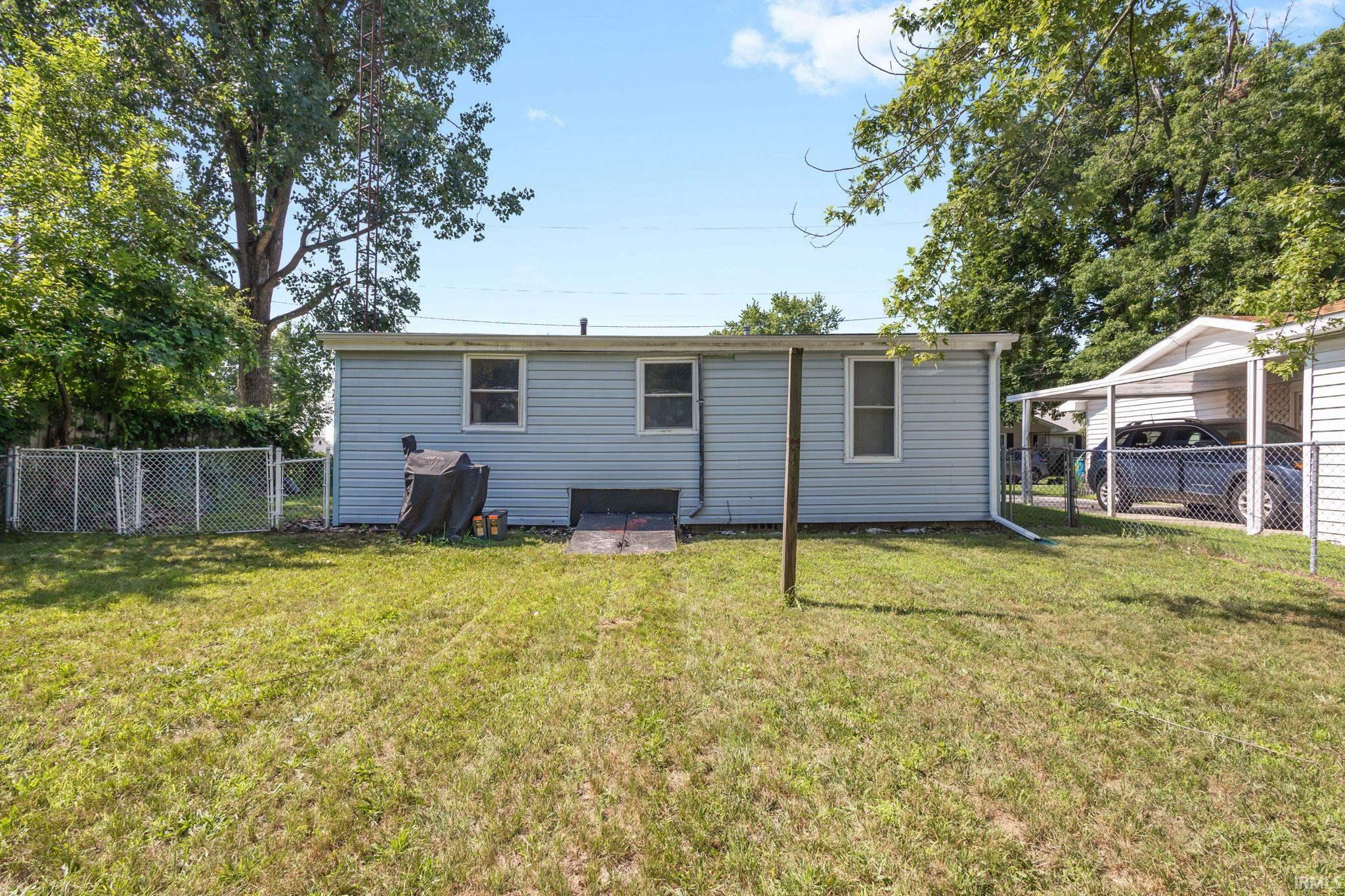 403 W Ellis Street Knox IN 46534