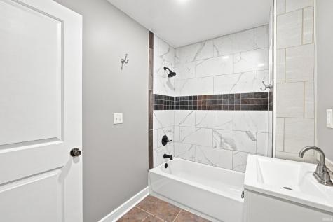 3302 Raymond Street Fort Wayne IN 46803