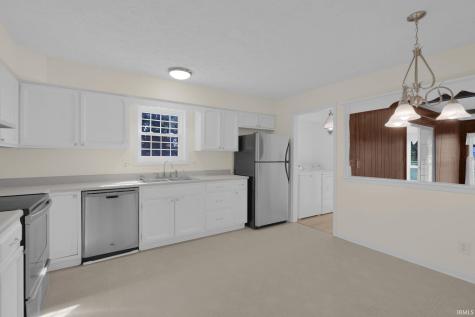 563 Yockey Estates Mitchell IN 47446
