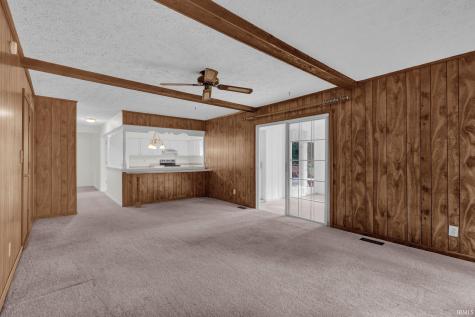 563 Yockey Estates Mitchell IN 47446