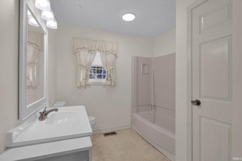 563 Yockey Estates Mitchell IN 47446