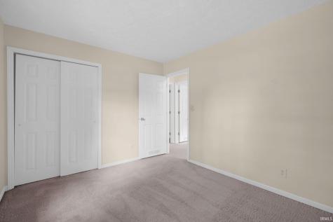 563 Yockey Estates Mitchell IN 47446