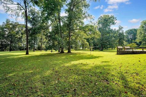 563 Yockey Estates Mitchell IN 47446