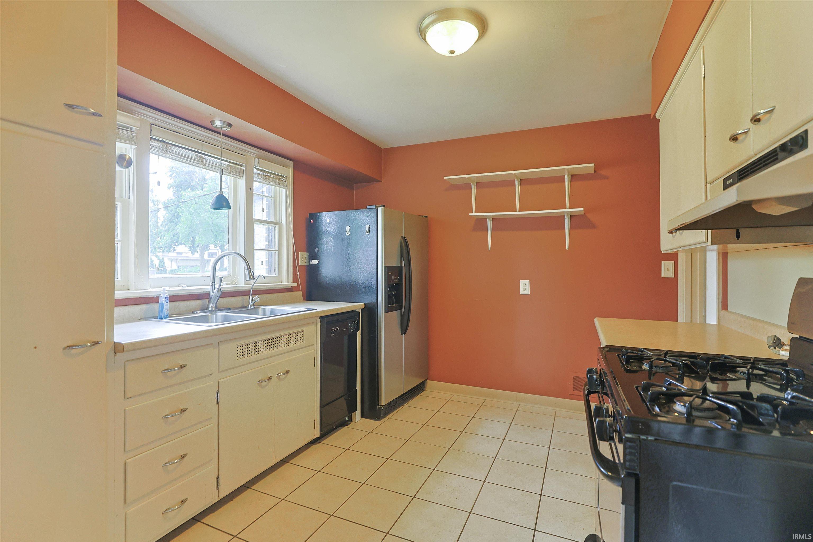 1440 E Colfax Avenue South Bend IN 46617